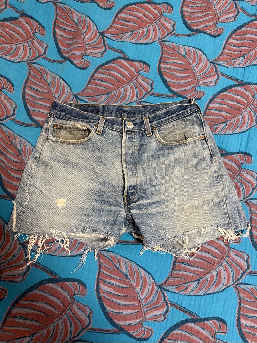 Thrashed 501 Vintage Levi’s
